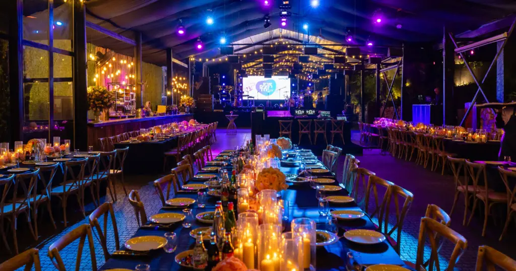 How much do event venues make a year